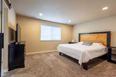 1107 W Coyote Gulch Way, Bluffdale, UT 84065 - Photo 11