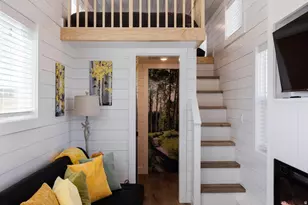 1237 E Cactus Dr, Apple Valley, UT 84737 - Photo 3