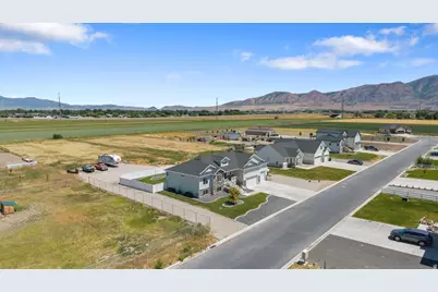 6710 W 10125 N, Tremonton, UT 84337 - Photo 1