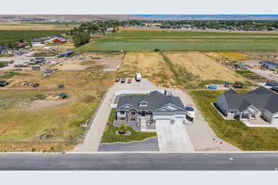 6710 W 10125 N, Tremonton, UT 84337 - Photo 3