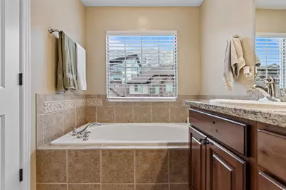 327 E Nechatel Dr, Draper, UT 84020 - Photo 13