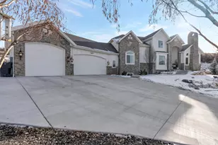 3421 Spring Cir, Mountain Green, UT 84050 - Photo 3