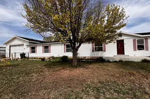 535 E 600 N, Vernal, UT 84078 - Photo 1
