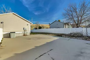 5899 W Cape Cod Dr, West Valley, UT 84128 - Photo 25