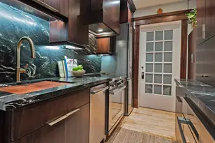 839 E South Temple Dr S, Salt Lake City, UT 84102 - Photo 7