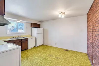 289 W 400 S, Kaysville, UT 84037 - Photo 5