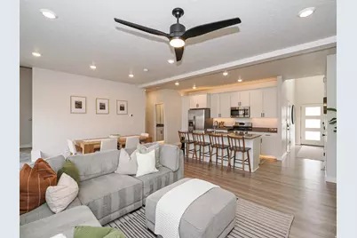 2061 N Chianti St W, Saratoga Springs, UT 84045 - Photo 15