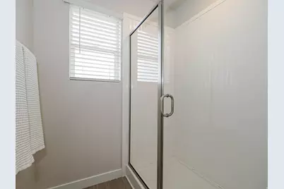 2061 N Chianti St W, Saratoga Springs, UT 84045 - Photo 23