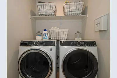 2061 N Chianti St W, Saratoga Springs, UT 84045 - Photo 29