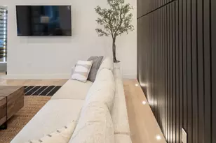 1975 E Gunderson Ln, Holladay, UT 84124 - Photo 7