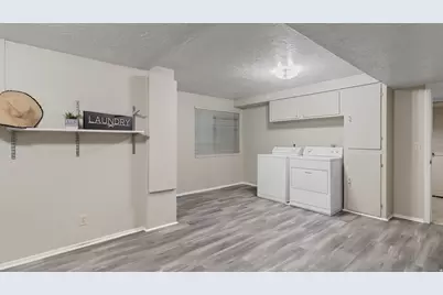 6587 S 1570 E, Murray, UT 84121 - Photo 31