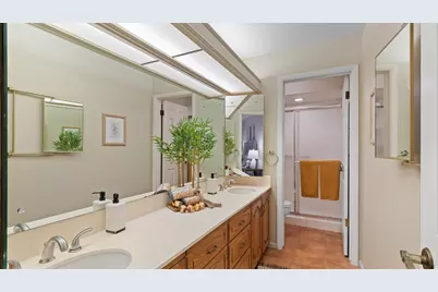 6587 S 1570 E, Murray, UT 84121 - Photo 13