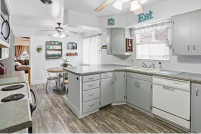 4102 Edgehill Dr, Ogden, UT 84403 - Photo 9