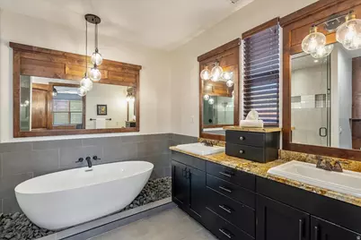 1054 E 200 S, Salt Lake City, UT 84102 - Photo 29