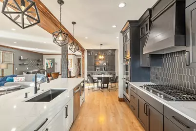 1054 E 200 S, Salt Lake City, UT 84102 - Photo 17