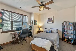 1054 E 200 S, Salt Lake City, UT 84102 - Photo 33