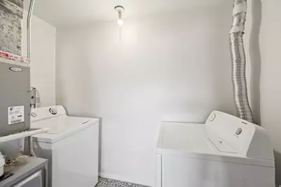 1896 Cliff Pl, Layton, UT 84041 - Photo 15