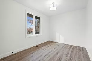 6607 S 2300 E, Cottonwood Heights, UT 84121 - Photo 13