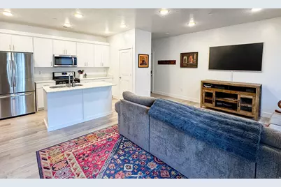 472 W 40 S #J203, Providence, UT 84332 - Photo 5