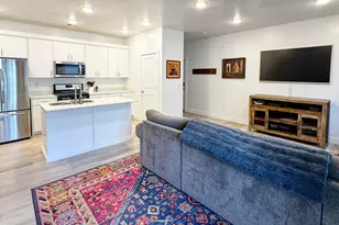 472 W 40 S, Providence, UT 84332 - Photo 5