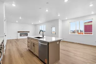 653 N Plainsman Dr, Spanish Fork, UT 84660 - Photo 9