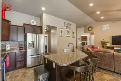 310 S Heritage Dr, Vernal, UT 84078 - Photo 9