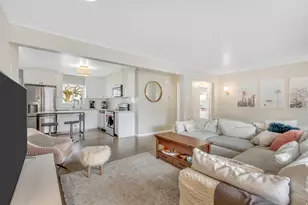 6852 S Meadow Dr, Cottonwood Heights, UT 84121 - Photo 7