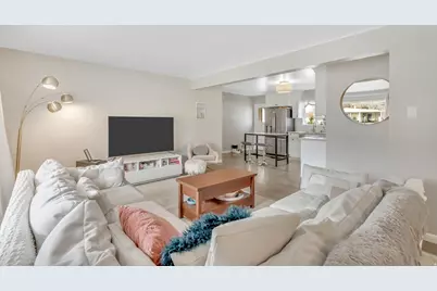 6852 S Meadow Dr, Cottonwood Heights, UT 84121 - Photo 3