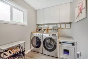 6852 S Meadow Dr, Cottonwood Heights, UT 84121 - Photo 19