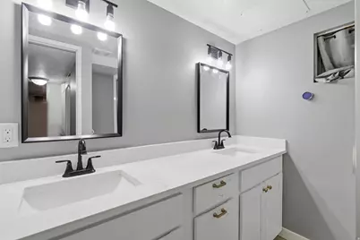 328 E Isgreen Cir, Tooele, UT 84074 - Photo 11