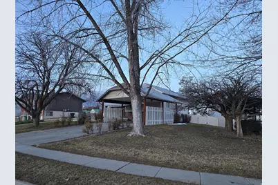 1130 N Virginia Ave, Harrisville, UT 84404 - Photo 25