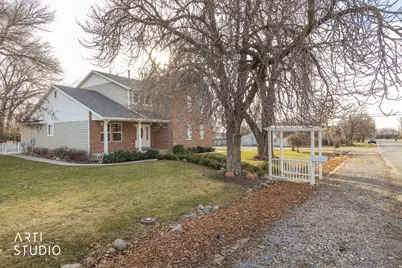 285 W Center St, Kaysville, UT 84037 - Photo 3
