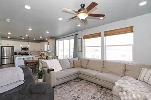 582 W Durfee St, Grantsville, UT 84029 - Photo 7