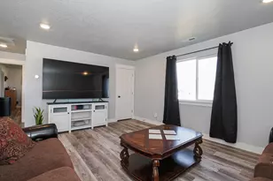 582 W Durfee St, Grantsville, UT 84029 - Photo 11