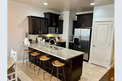 146 E Carbonell Way N, Saratoga Springs, UT 84045 - Photo 3