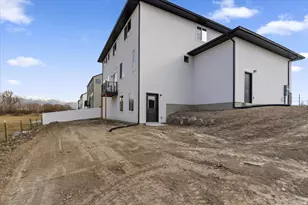 1596 E Livi Ln W, Saratoga Springs, UT 84043 - Photo 39