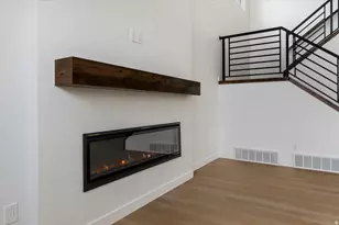 1596 E Livi Ln W, Saratoga Springs, UT 84043 - Photo 9