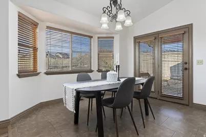 9021 N Clubhouse Ln W, Eagle Mountain, UT 84005 - Photo 7