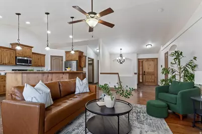 9021 N Clubhouse Ln W, Eagle Mountain, UT 84005 - Photo 3