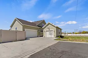 2109 W 200 N, Kaysville, UT 84037 - Photo 5