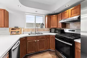 1563 E Mountain Vw Dr, Spanish Fork, UT 84660 - Photo 7