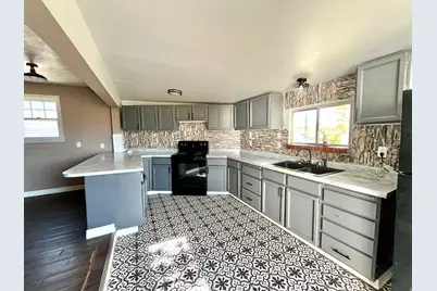 230 E 100 S, Price, UT 84501 - Photo 23