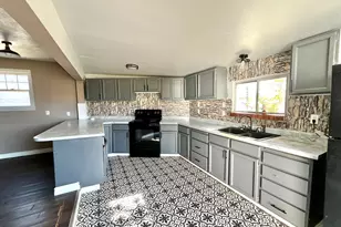 230 E 100 S, Price, UT 84501 - Photo 23