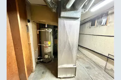 230 E 100 S, Price, UT 84501 - Photo 31