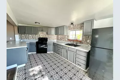 230 E 100 S, Price, UT 84501 - Photo 19
