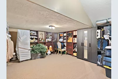 5758 S Wasatch Blvd, Holladay, UT 84121 - Photo 25