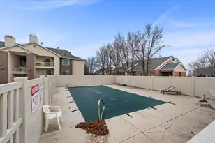 2095 S Main St, Bountiful, UT 84010 - Photo 21