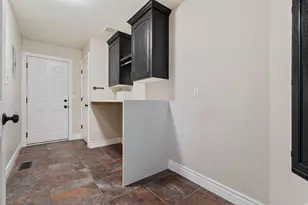 13898 S Summerset Cir E, Draper, UT 84020 - Photo 47