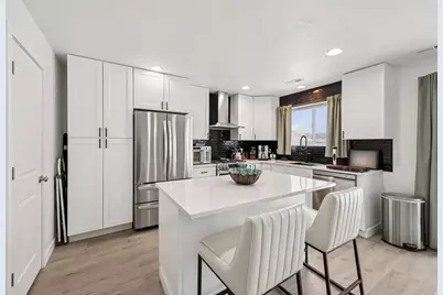 3502 S Poplar Ln, Syracuse, UT 84075 - Photo 5