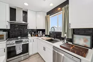 3502 S Poplar Ln, Syracuse, UT 84075 - Photo 5